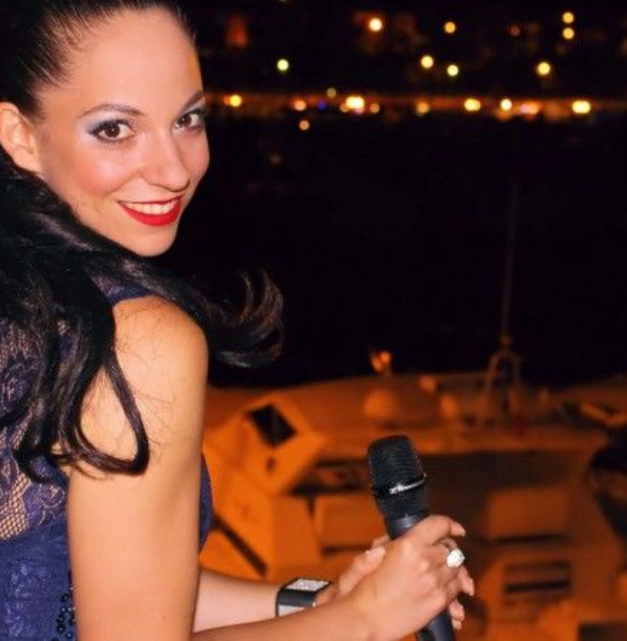 Live Music Monaco l Hire a Singer in French Riviera l Liven Up