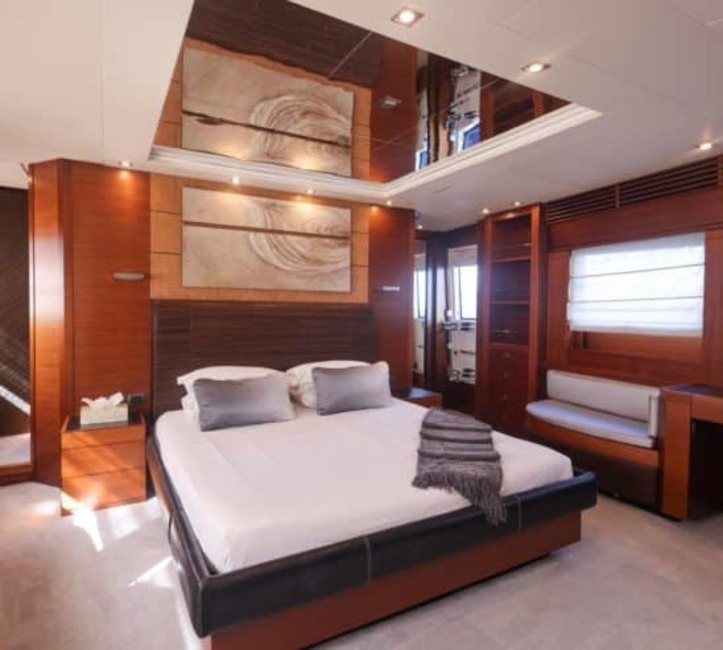 Yacht-charter-MY-MATSU_50-740x492-1-qq9tkae1ueshdwsoxsw4lfxm2ffyzihj2j23vhw640